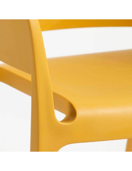 Silla apilable de exterior Saneta pack 4 unidades